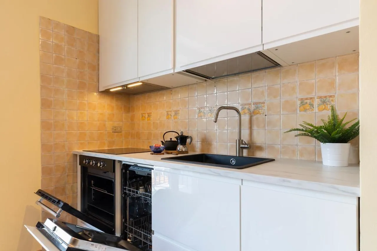 Gonin San Cristoforo Apartment Milan